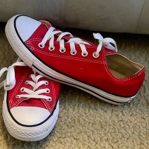Chuck Taylor Converse Size 8.5